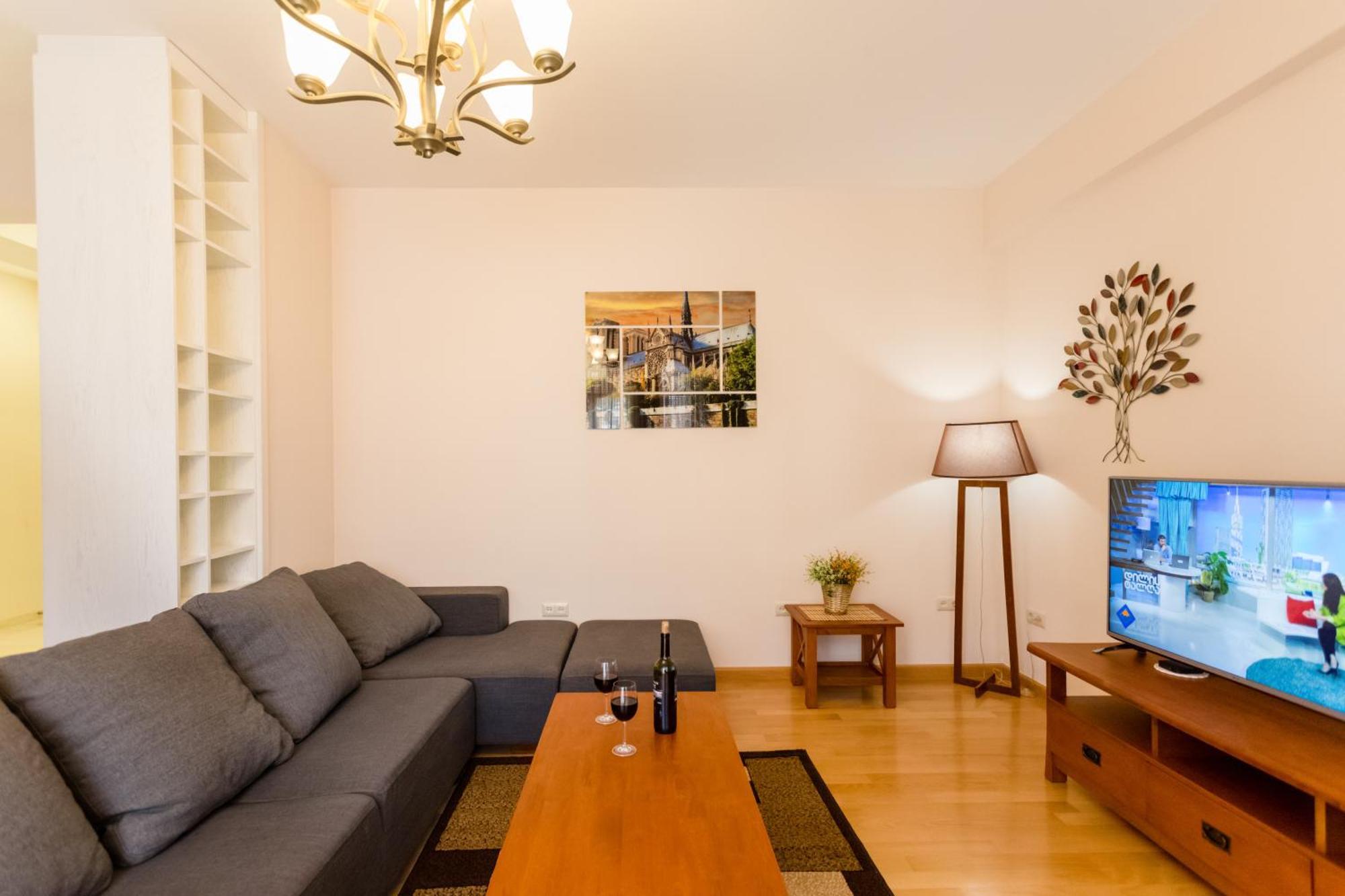 Downtown Two-Bedroom Apartment Ll Tbilisi Exterior foto