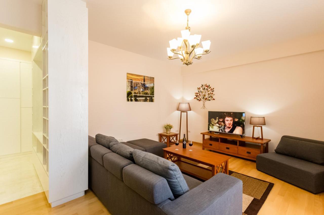 Downtown Two-Bedroom Apartment Ll Tbilisi Exterior foto