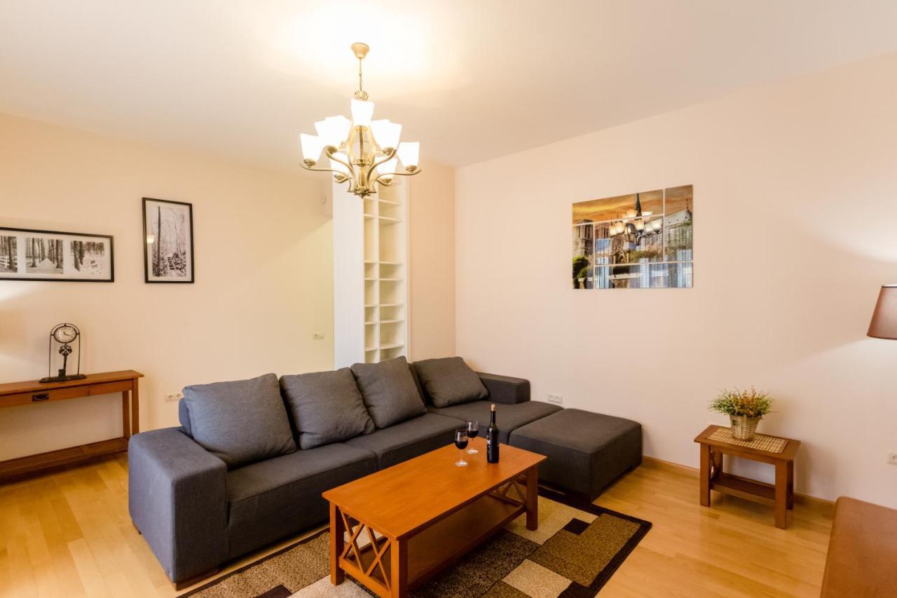 Downtown Two-Bedroom Apartment Ll Tbilisi Exterior foto